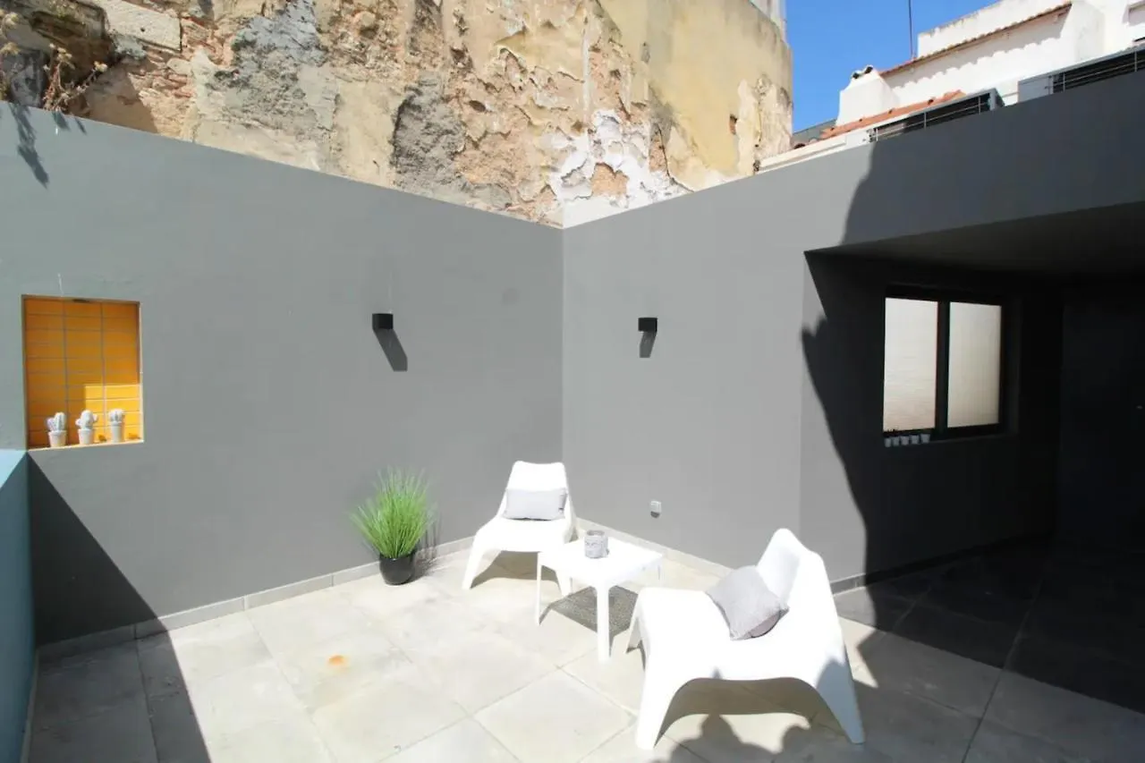 Peaceful 2Bedrooms W Patio In Lisboa 0*,